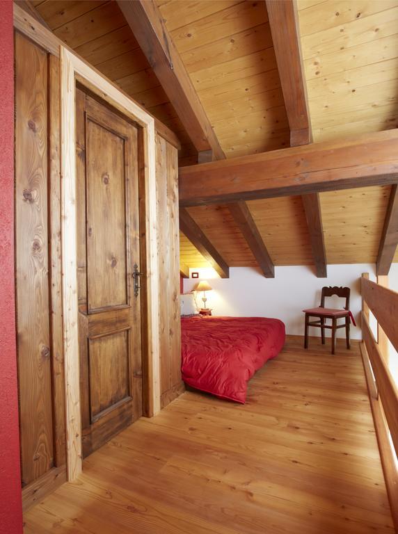 Le Bibelot Apartments Nus Pokój zdjęcie